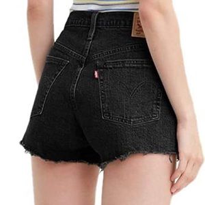 Black Levis 501 shorts!